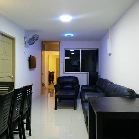 Js&K Homestay Kuala Terengganu Exterior photo