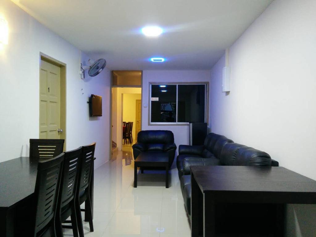 Js&K Homestay Kuala Terengganu Exterior photo