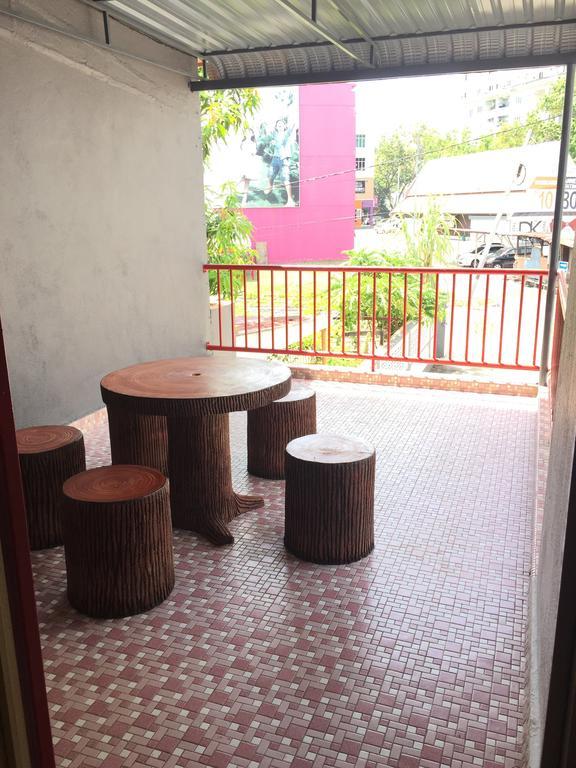 Js&K Homestay Kuala Terengganu Exterior photo